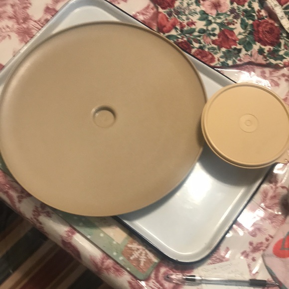 Vintage Tupperware Chip & Dip Tray - Picture 2 of 11